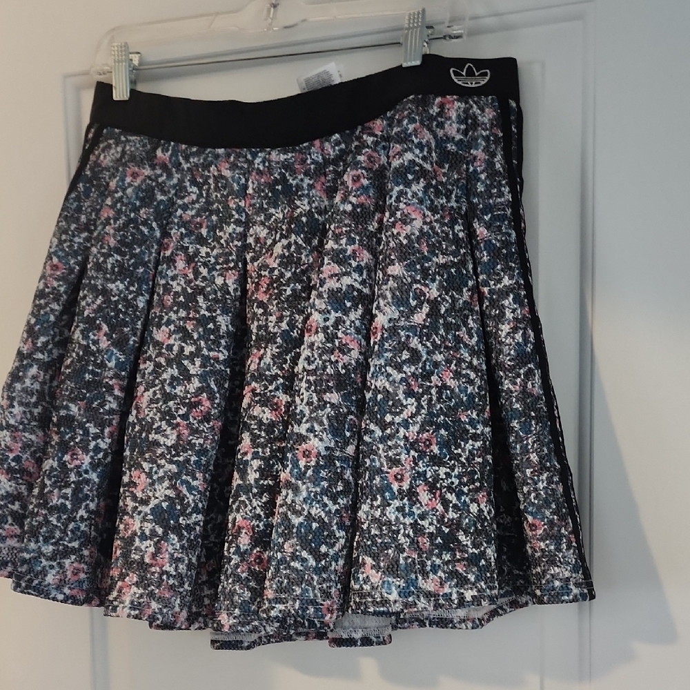 Adidas Women's Floral Skirt - Black and Pink